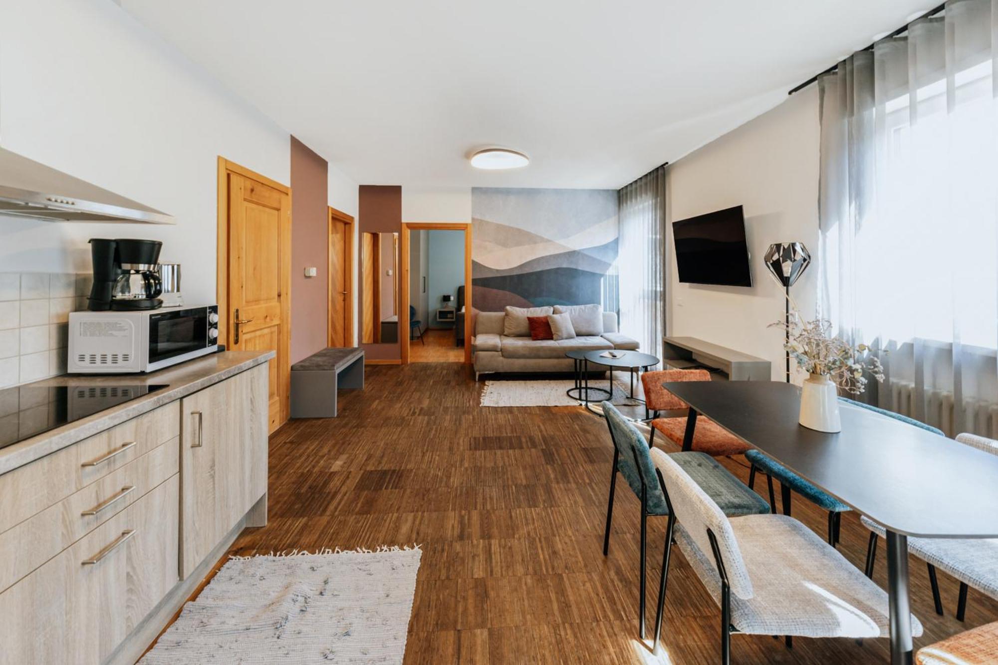 Aparthotel Montani 3*